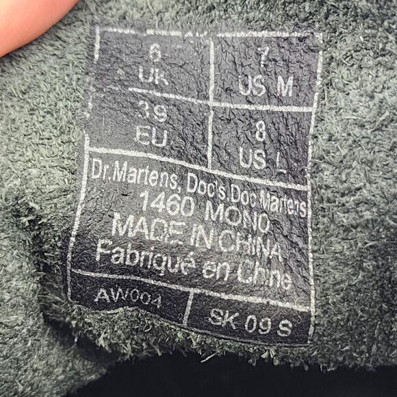 Dr. Marten's Doc's 1460 The Original Black Leather Lace Up Boots Size 7 - Picture 7 of 8